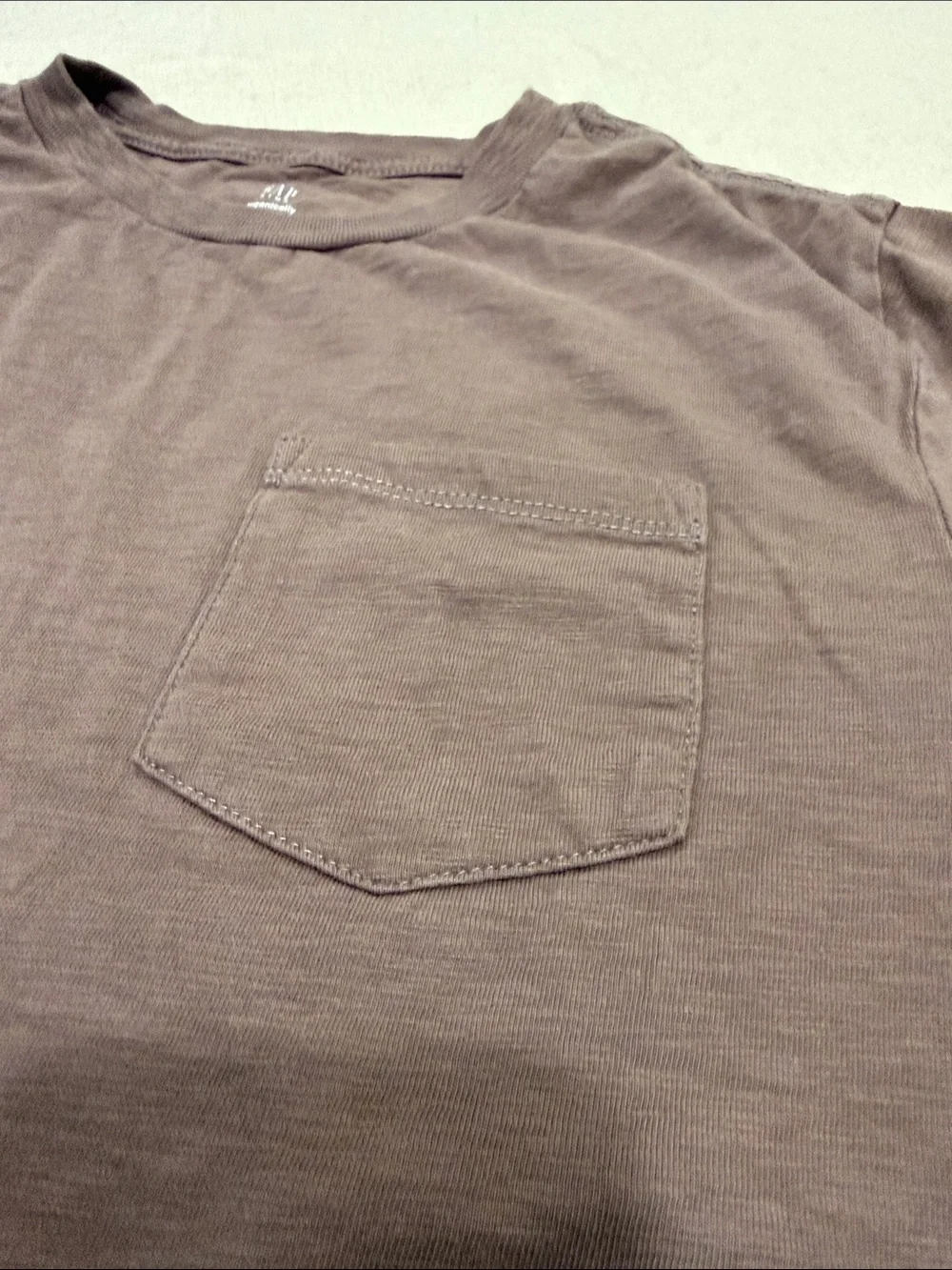 GAP kids Short Sleeve Pocket Tee - Plum Brown size XL